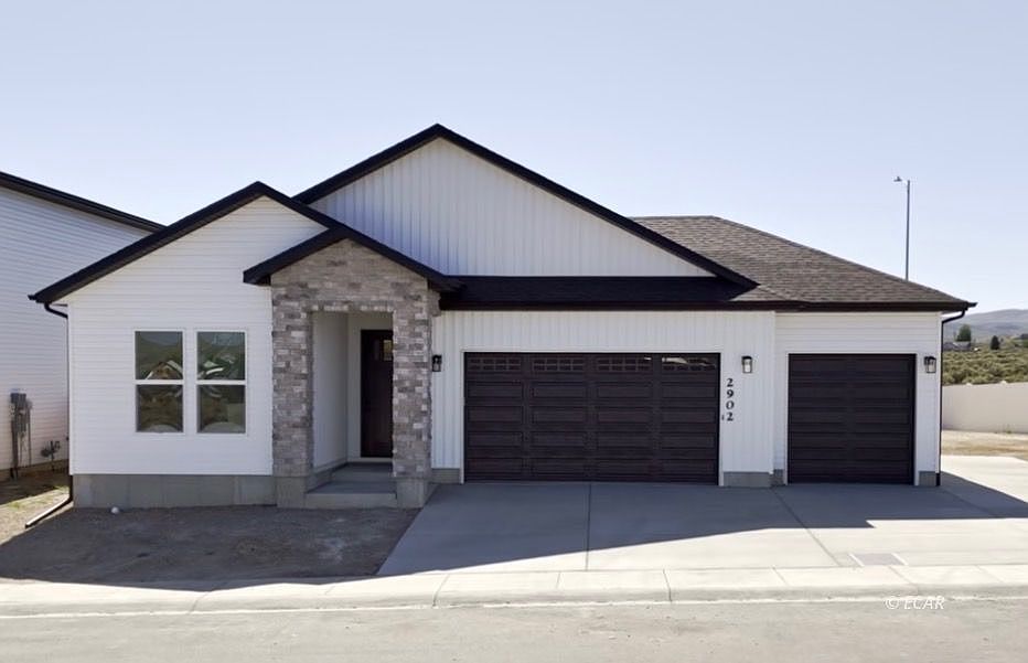 1st image of 2909 Aria Way