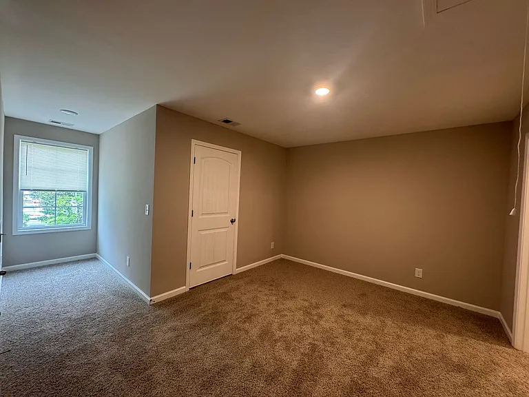 213 Mountaindale Dr — Photo 18