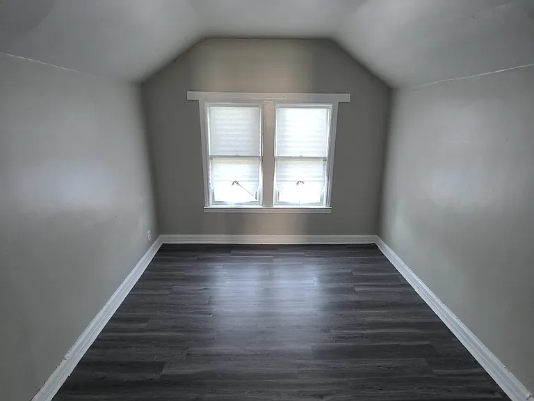 15448 Log Cabin St — Photo 1