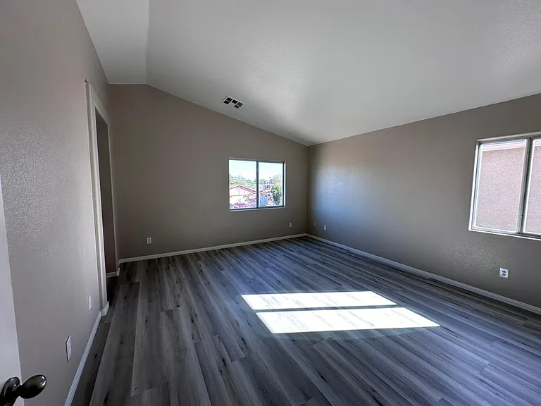 4446 Avery Park Ave — Photo 11