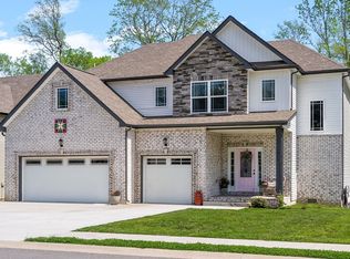 1049 Brightwood Ct, Clarksville, TN 37043