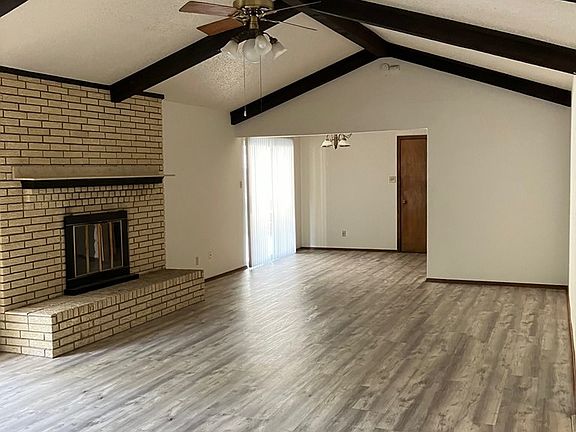 2nd image of 1906 Michelle Dr