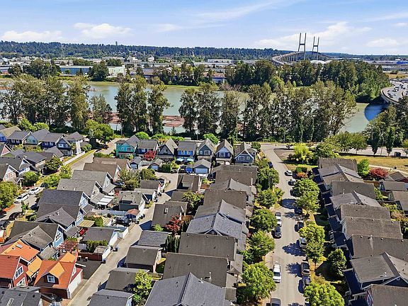 5th image of 158 Dockside Ct