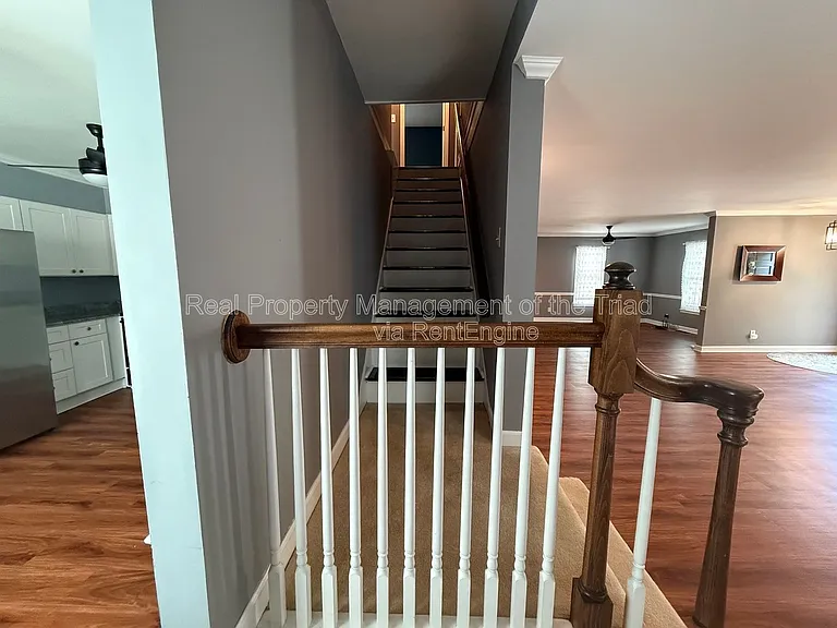 905 Old Winston Rd — Photo 7