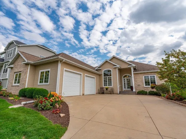 109 Westmorland Dr, Mount Horeb, WI 53572