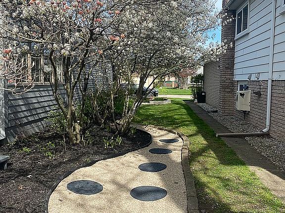 2nd image of 5115 Thorncroft Ave
