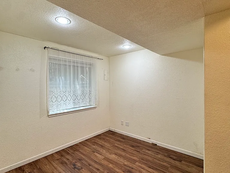 9882 Saybrook St — Photo 22