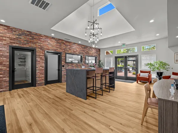 Sutter Station Apartments