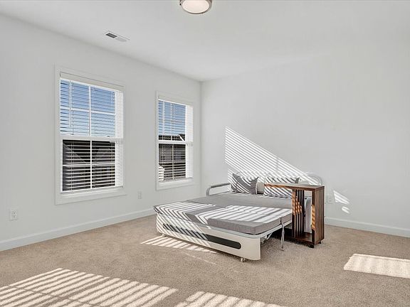 2nd image of 5028 Forsythia Pl
