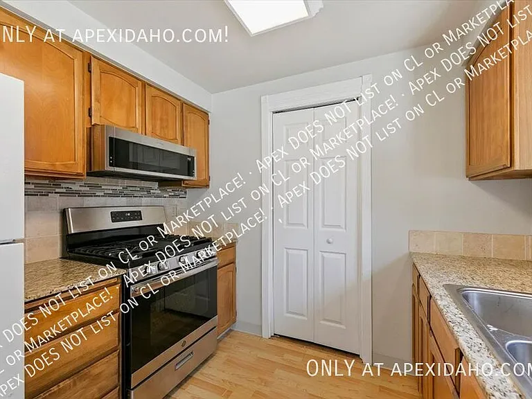 3851 S North Church Pl — Photo 11