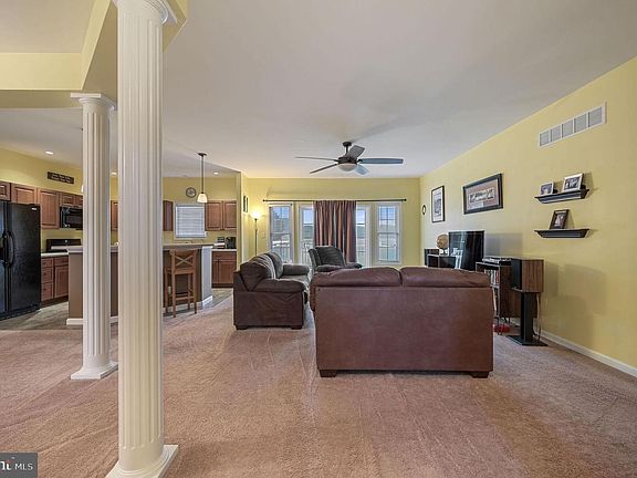 3rd image of 16 Coon Den Rd