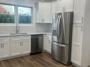31 Maple Pl #31, Hicksville, NY 11801