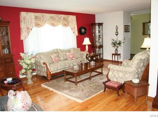 24 Michael Ct, Carmel, NY 10512