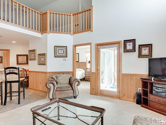 4th image of 155 Silver Lake Dr Unit 8