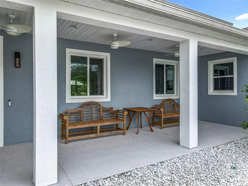 4 bed, 3.5 bath, 3100 sqft, $8,000 — Photo 3