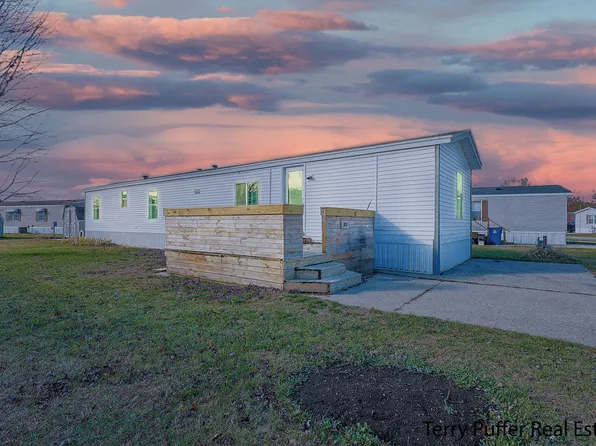 1878 Snowberry Way, Muskegon, MI 49442