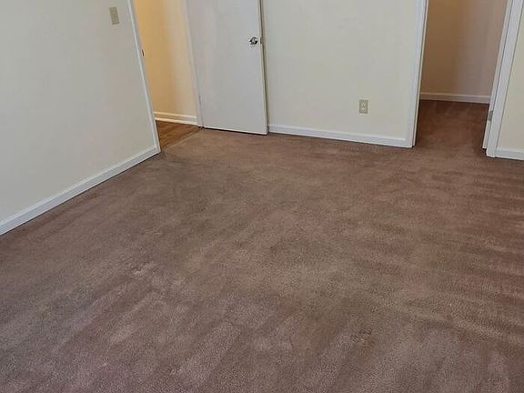 2nd image of 3091 Parrish Rd #D