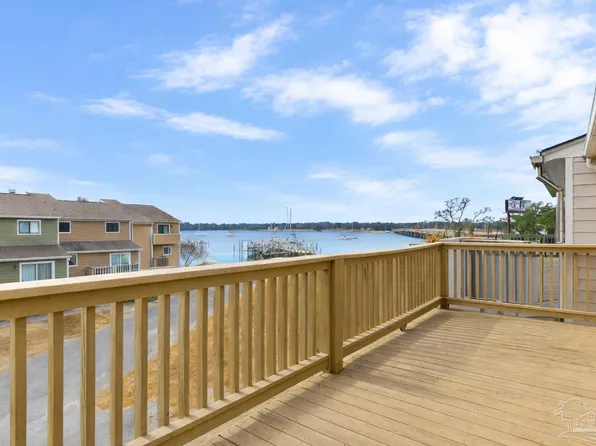 612 S 1st St APT 20, Perdido Key, FL 32507