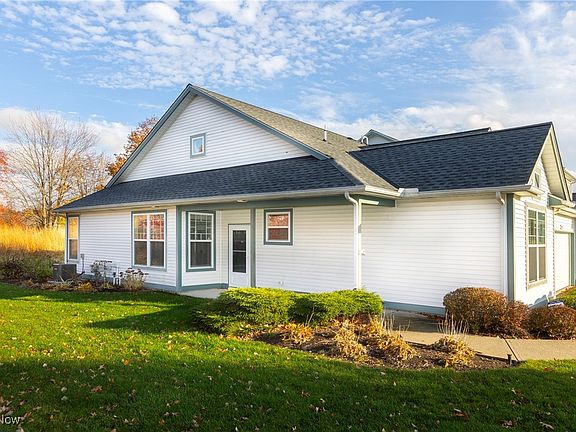 5th image of 2185 Southampton Ln
