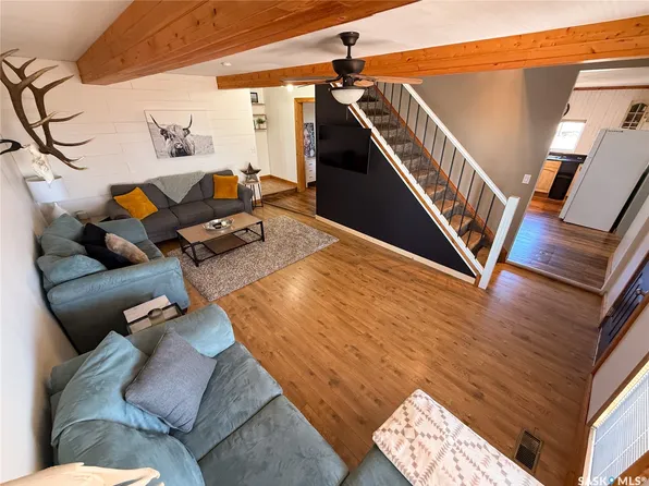 103 1st Street E, Frontier, SK S0N 0W0