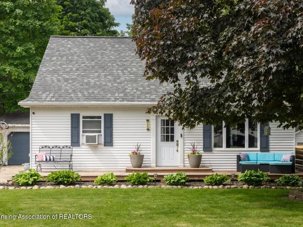 4206 Watson Ave, Holt, MI 48842