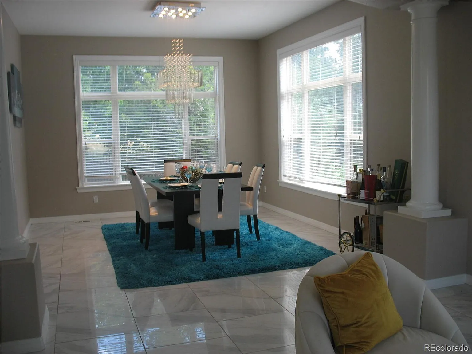 7 bed, 4.0 bath, 6158 sqft, $12,000 — Photo 4