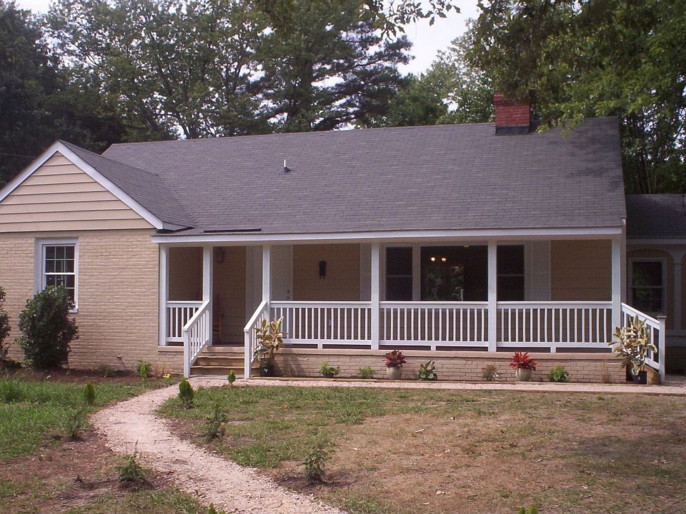 700 Jackson Dr.