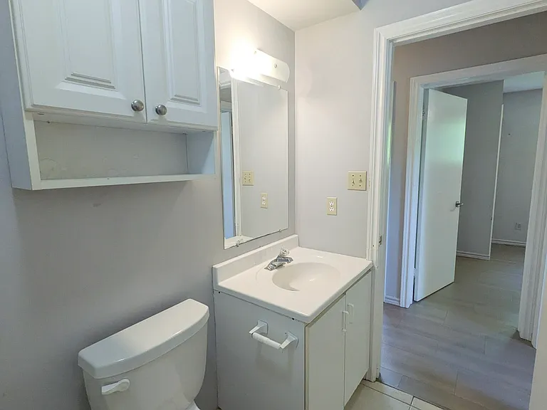 32 Noecker St — Photo 7