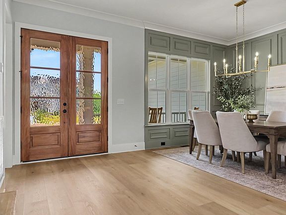 5th image of 1020 Azalea Garden Cir