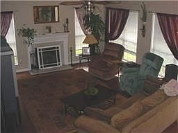 Soaring Ceiling in Great Rm