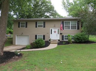 5801 Piasa Trl, Godfrey, IL 62035