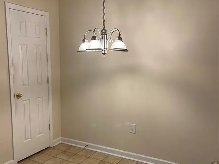 1615 Oak Leaf Dr NW — Photo 12