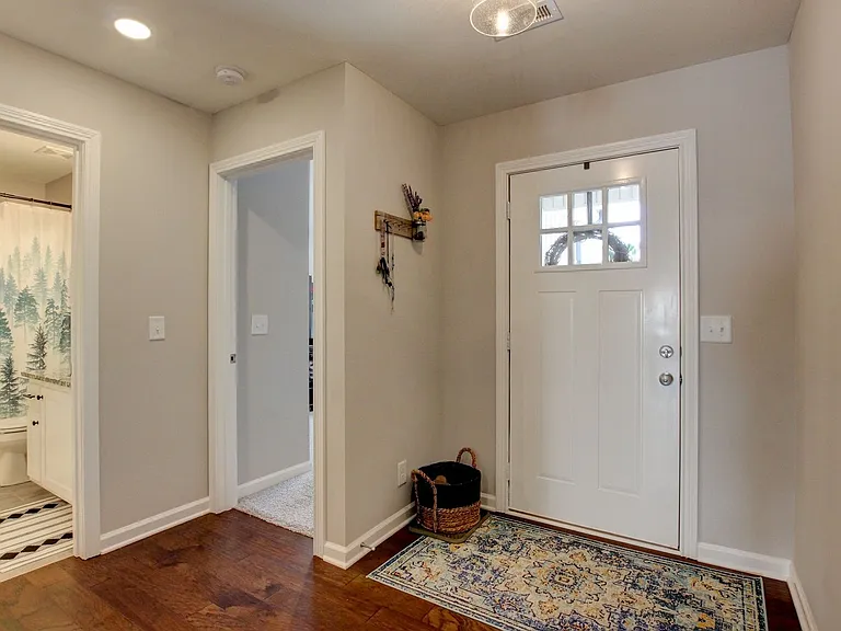 715 Jodine Ann Dr — Photo 6
