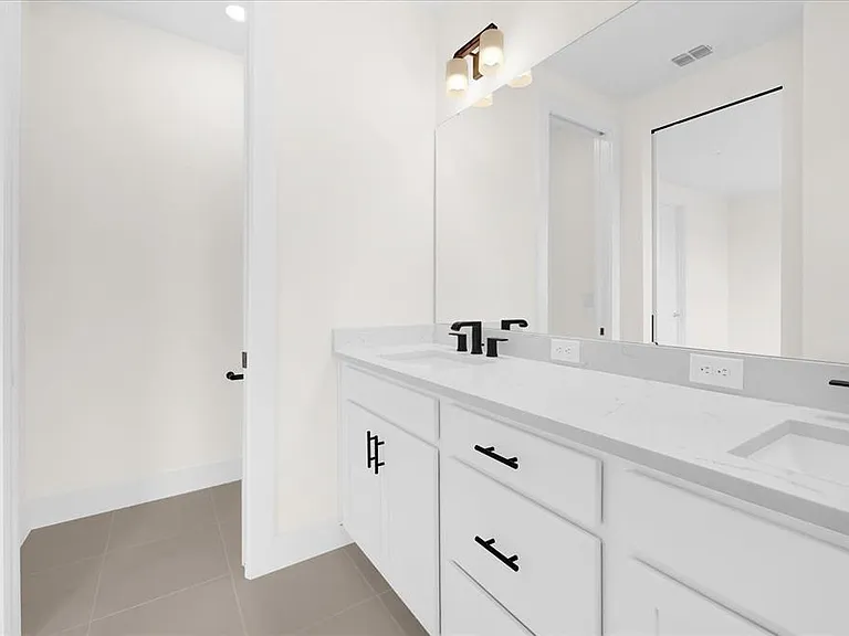 879 City Walk Ln — Photo 16