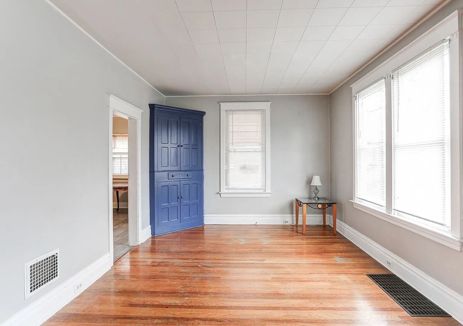 Two bedroom, one bathroom detached house in New Cumberland — Photo 3