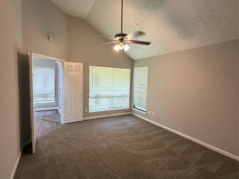 8662 Pearl Point St — Photo 9