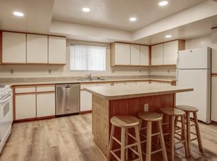 Wavertree Apartments LLC, Flagstaff, AZ 86001