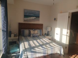 516 Williams St APT 4, South Haven, MI 49090