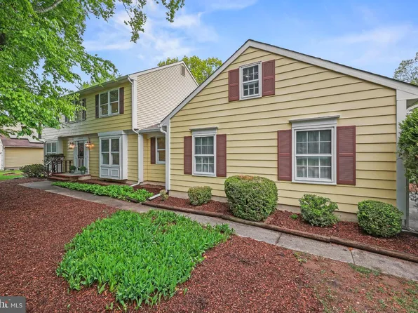 7 Wheatston Ct, Princeton Junction, NJ 08550
