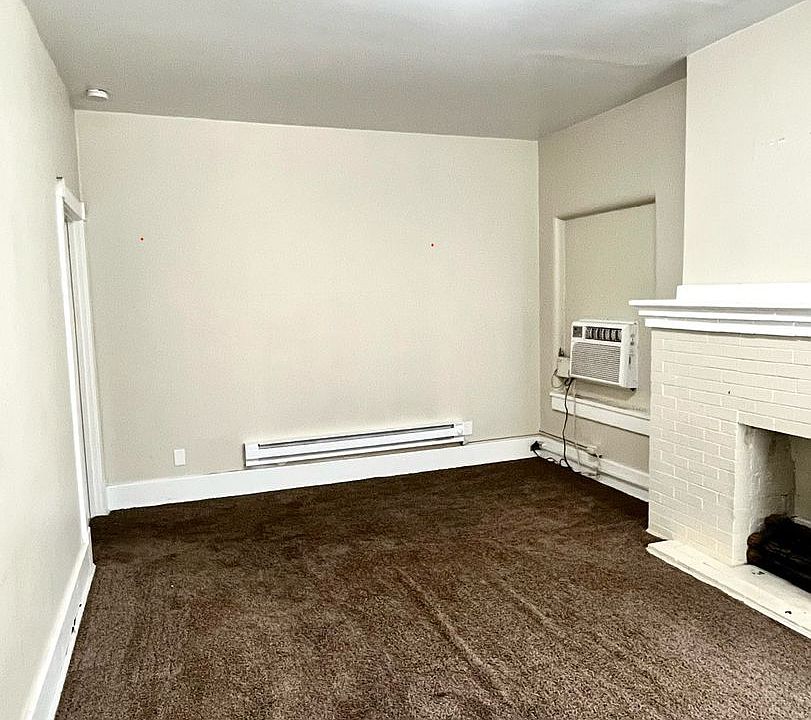 Finish Line 4th Street 414416 W 4th St Hastings NE Zillow