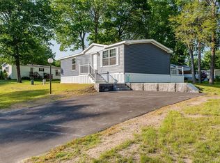 23 S Elderberry Ln, Rochester, NH 03867