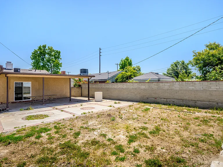 6607 Riverton Ave — Photo 30