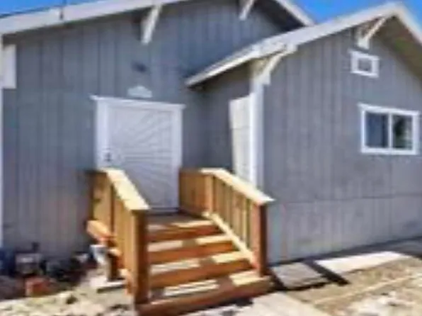 1217 82nd Ave, Oakland, CA 94621
