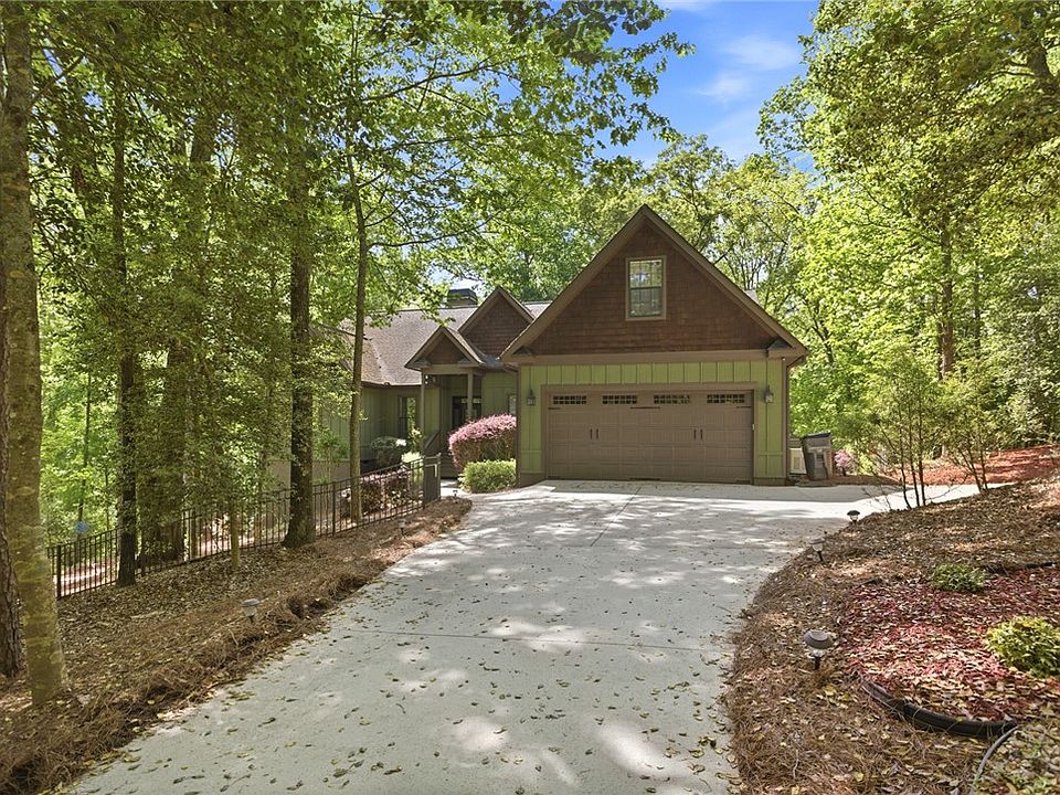 1st image of 215 Inlet Pointe Dr