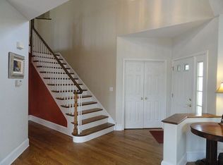 1009 Concord Cir, Mundelein, IL 60060