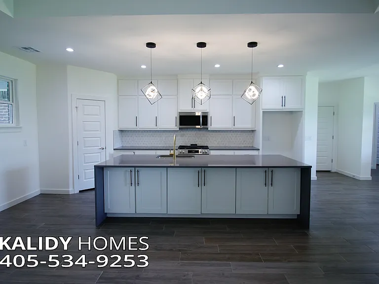 17610 Salma Rd — Photo 7