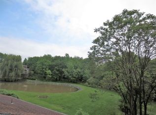 43 N Slope, Clinton, NJ 08809