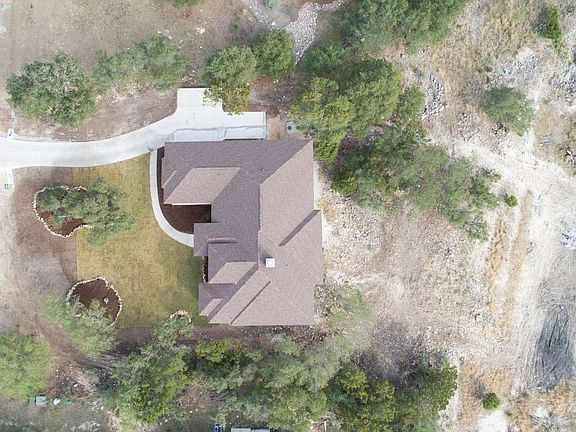 3rd image of 142 Paradise Hls