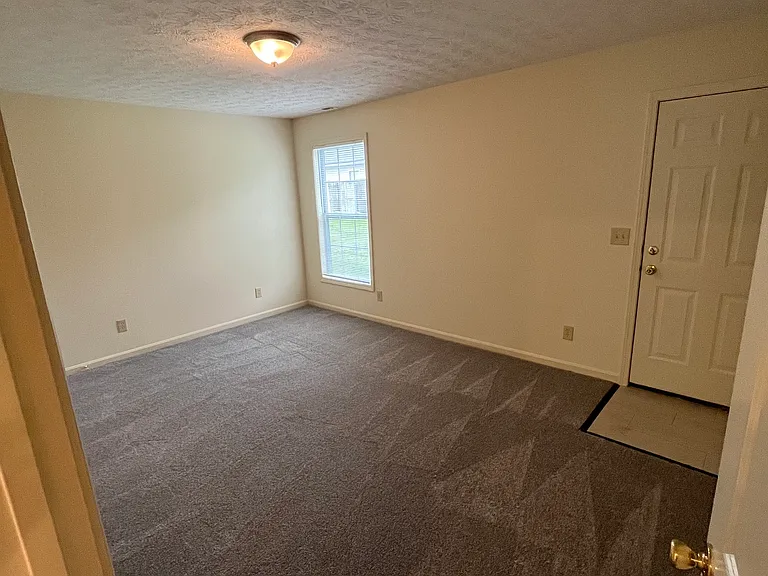 280 McGrain St #9 — Photo 11