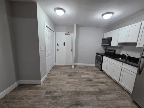 156 Bull Hill Ln, West Haven, CT